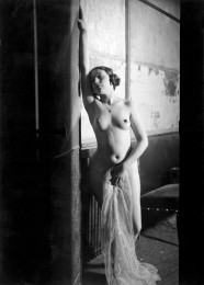 In den Folies-Bergères, 1931/32